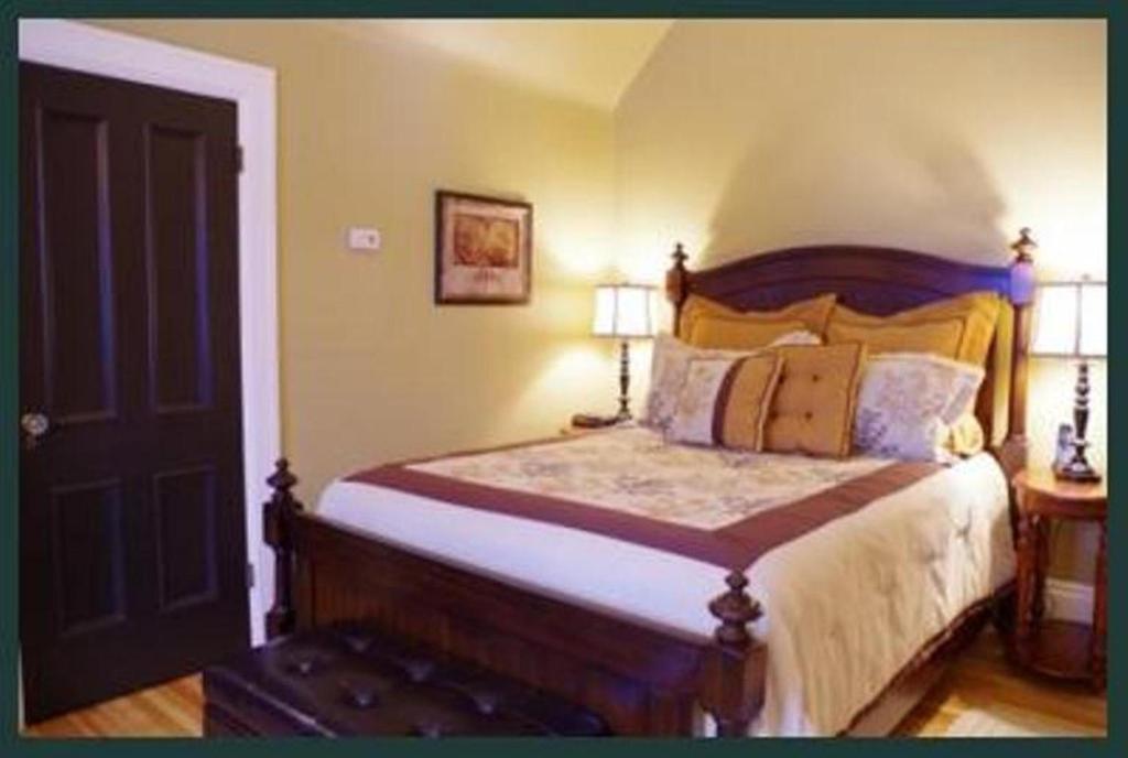Quartermain House Bed & Breakfast Fredericton Værelse billede